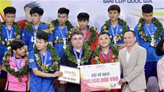 Thái Sơn Bắc vẽ lại bản đồ futsal 